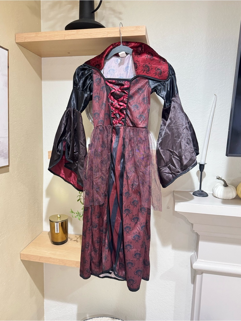Vampire girl costume
